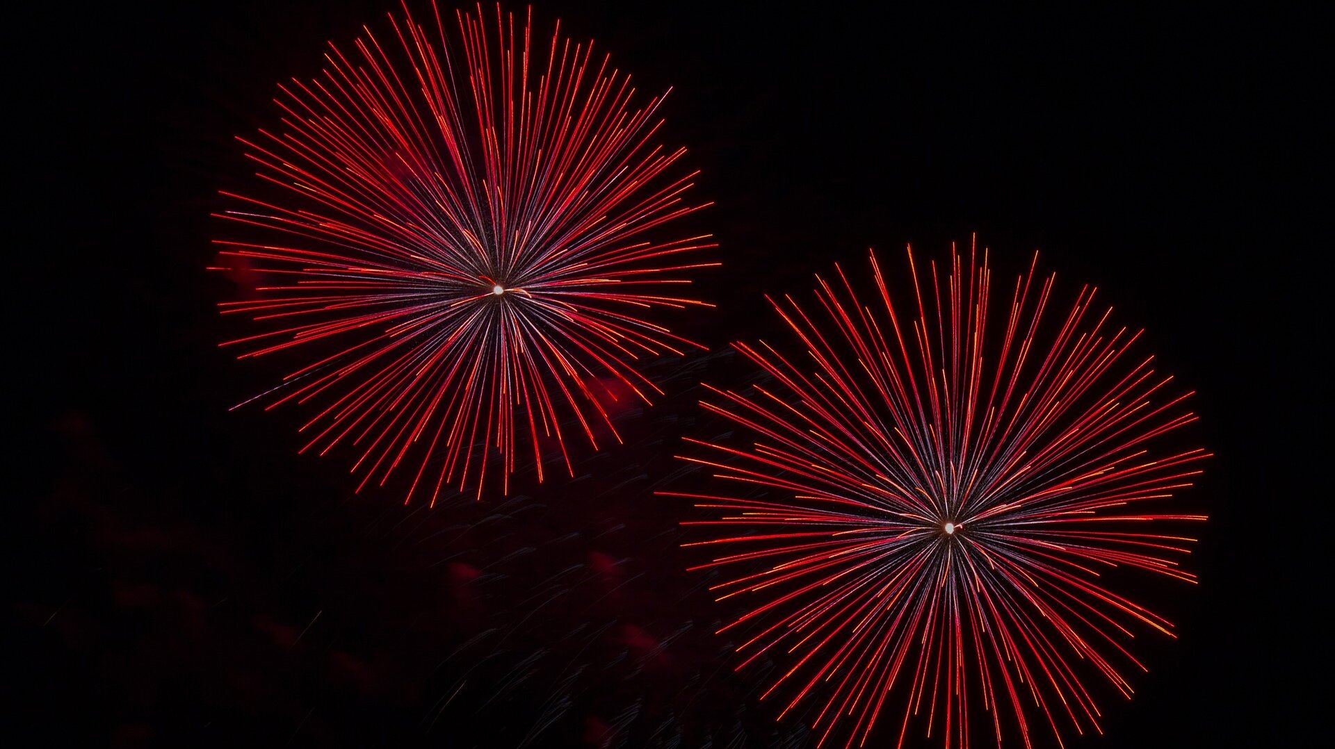 Beispielbild Feuerwerk in roter Farbe