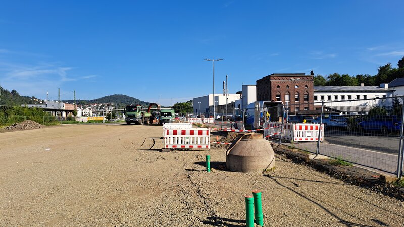 Bild der Freifläche hinter dem Herborner Bahnhof