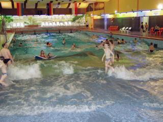Wellenbad
