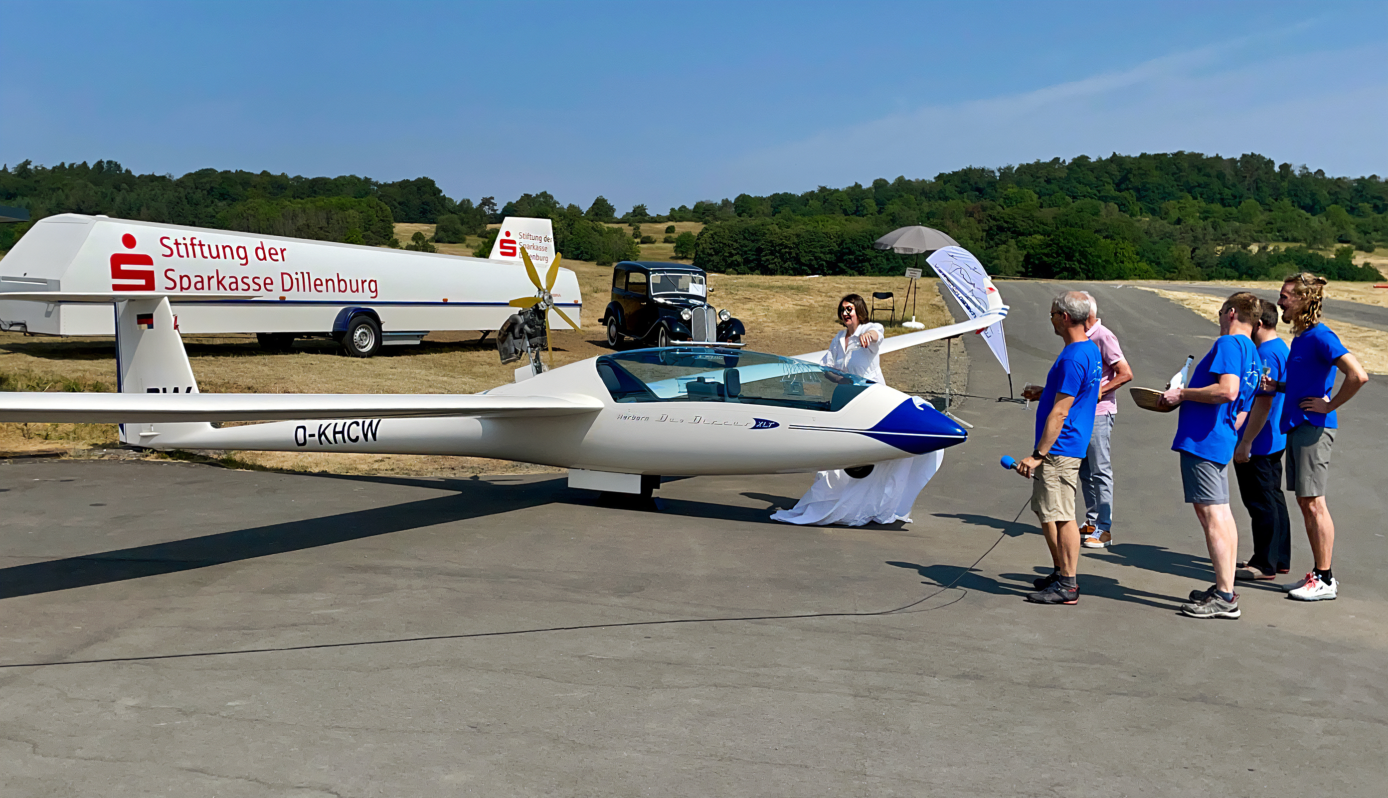 Bild der Flugzeugtaufe beim LSV Hörbach