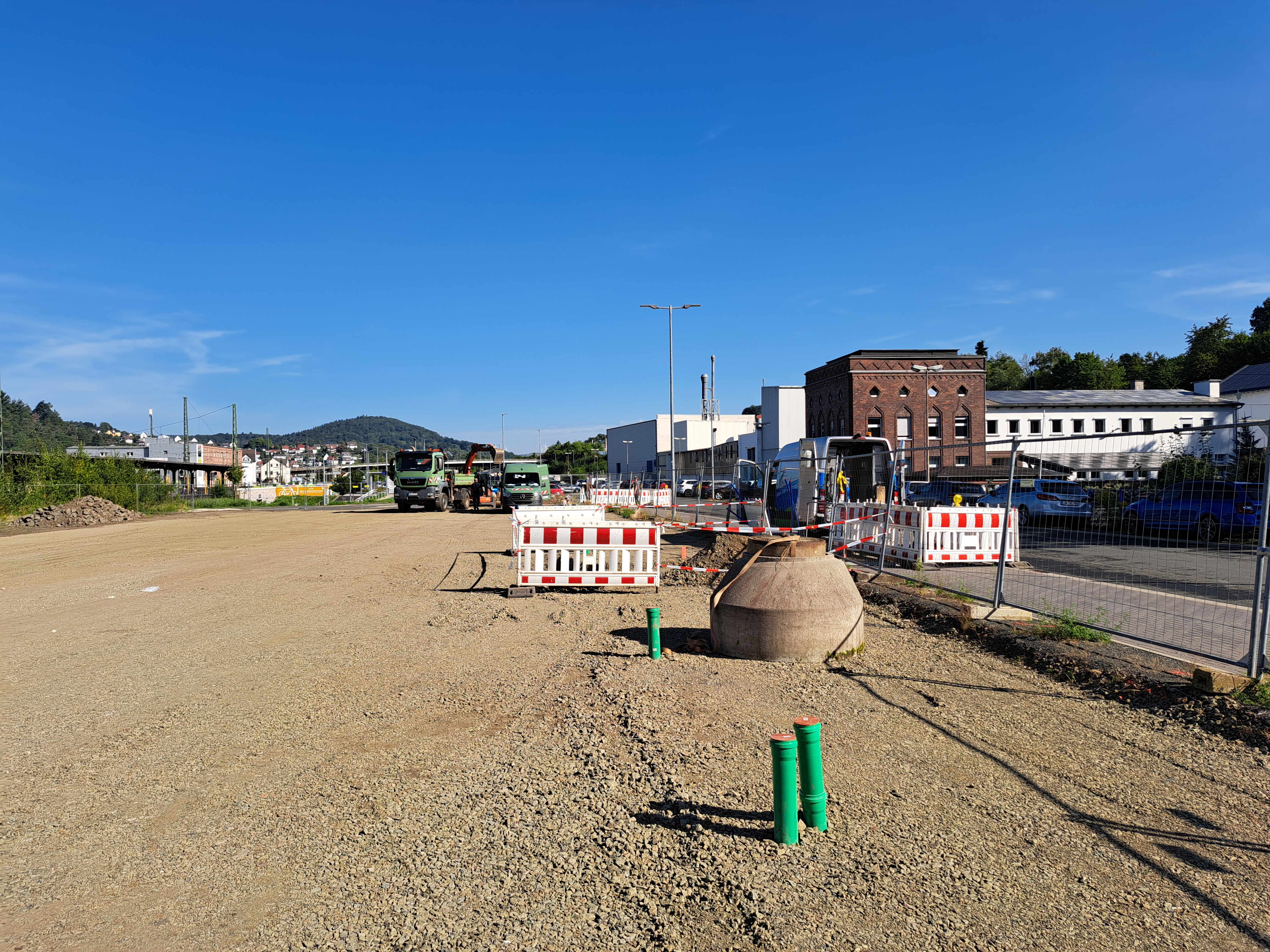 Bild der Freifläche hinter dem Herborner Bahnhof